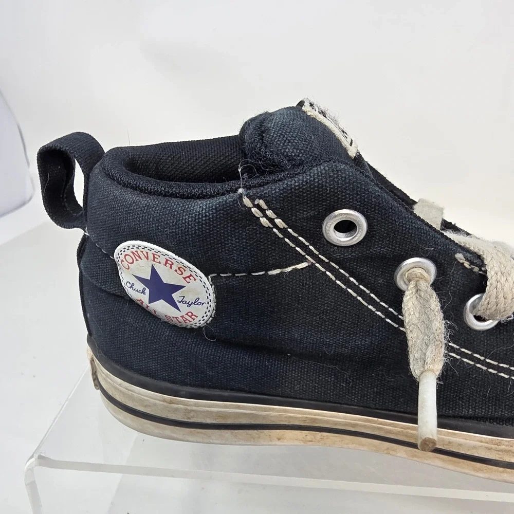 Converse ships from